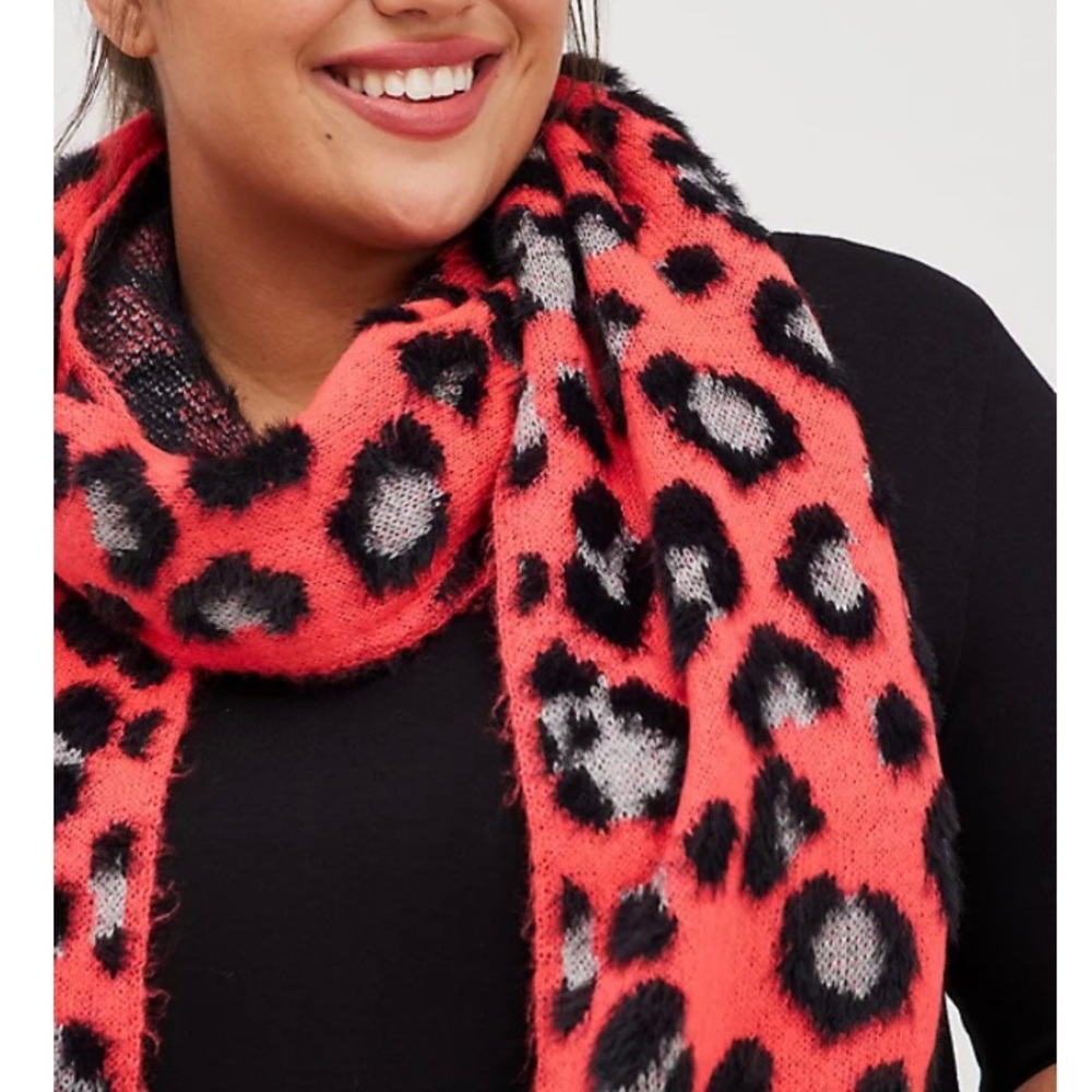 Torrid Women’s Plus Size Leopard Magenta Blanket Scarf